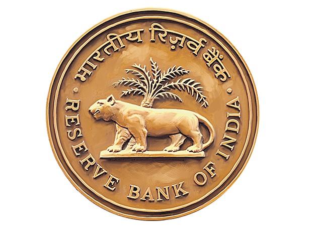 Monetary policy pause likely for entire year as Covid cases rise: BS poll